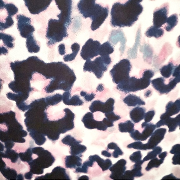 Torrid Georgette V Neck Adjustable Strap Cami Leopard Print Ink Blot - Size 4X - Picture 9 of 15